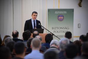 5_biztonsagpolitikai_konf_kozel-kelet_racz_andras-2.jpg